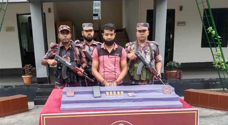 যশোরে আরো ৫ পিস সোনার বারসহ একজন আটক